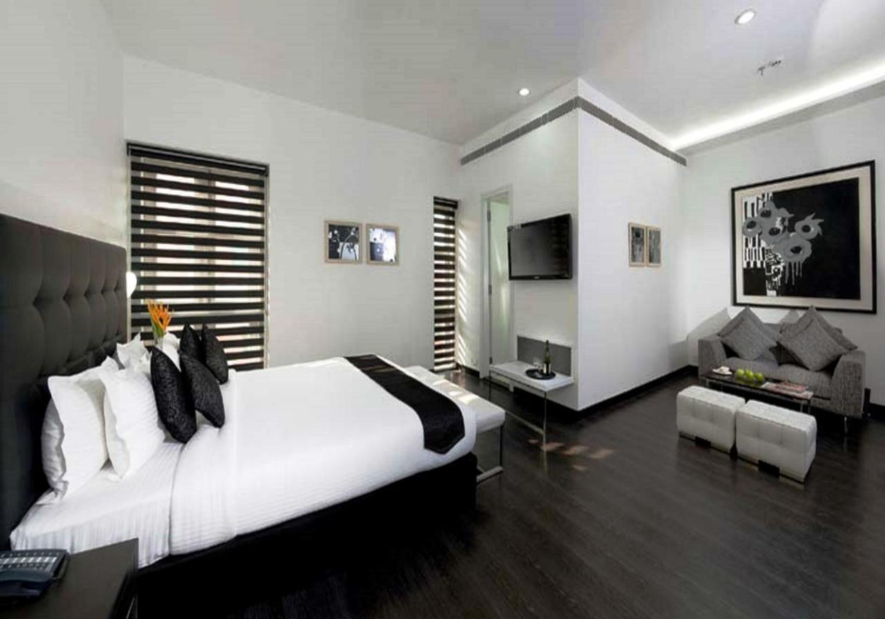 Sapphire Suite Calcutta Exteriör bild