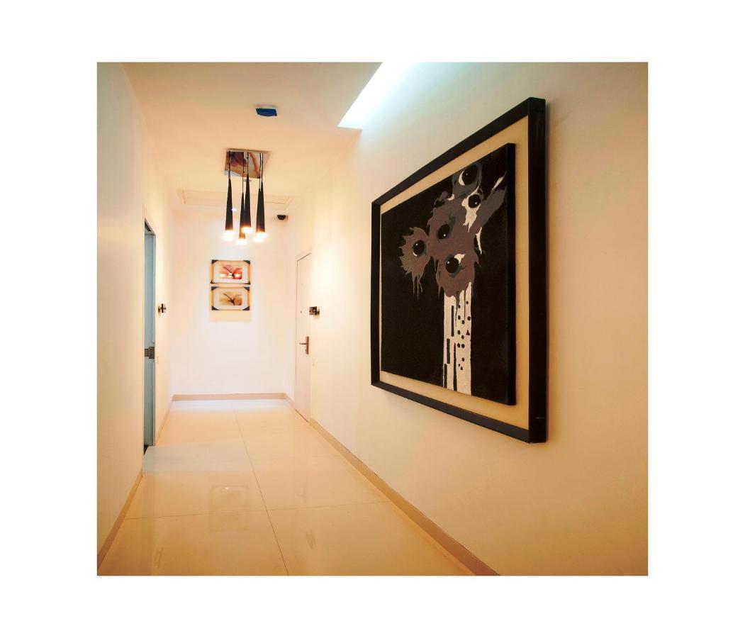 Sapphire Suite Calcutta Exteriör bild