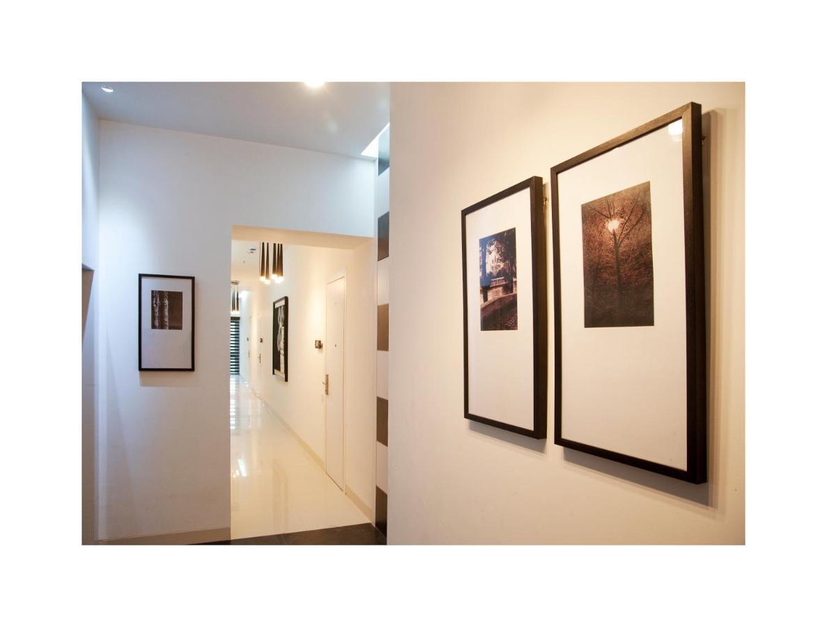 Sapphire Suite Calcutta Exteriör bild