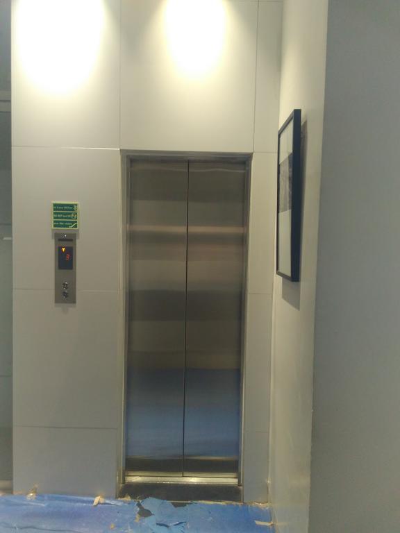 Sapphire Suite Calcutta Exteriör bild