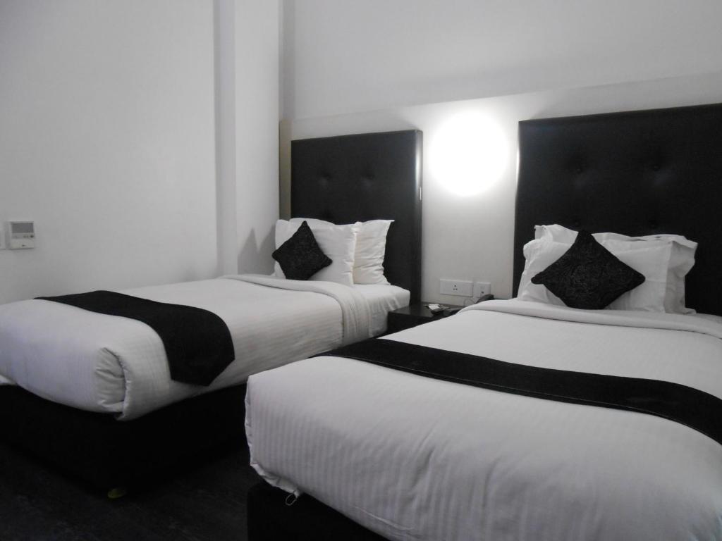 Sapphire Suite Calcutta Rum bild
