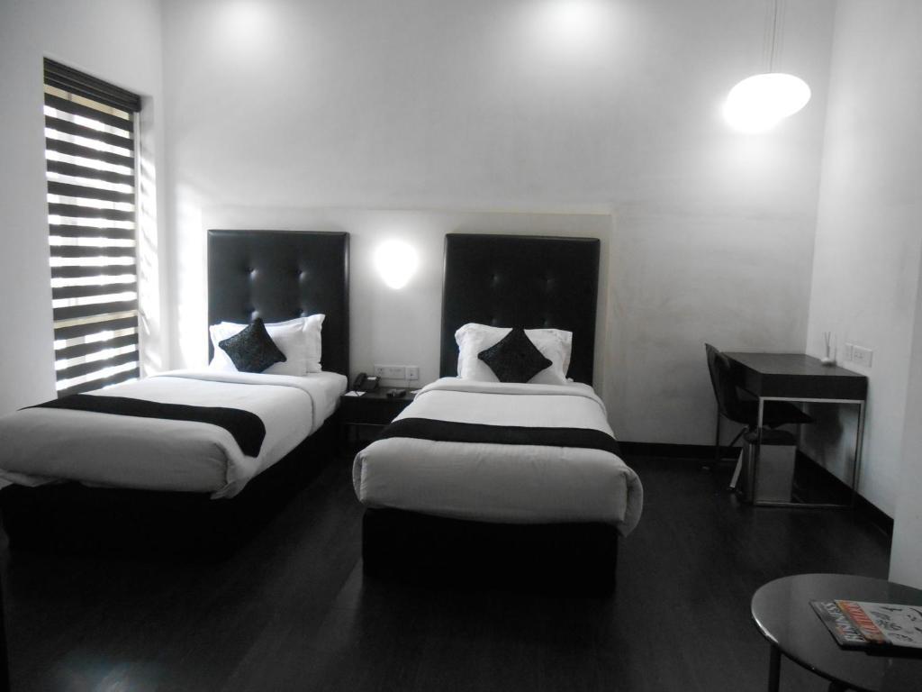 Sapphire Suite Calcutta Rum bild