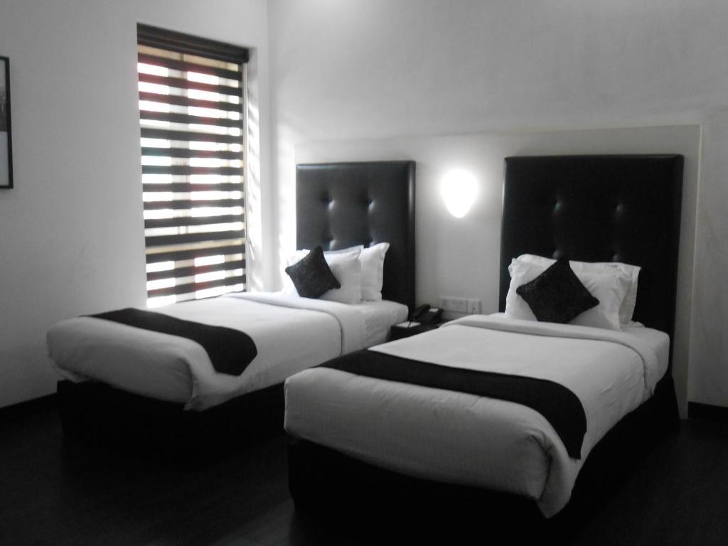 Sapphire Suite Calcutta Rum bild